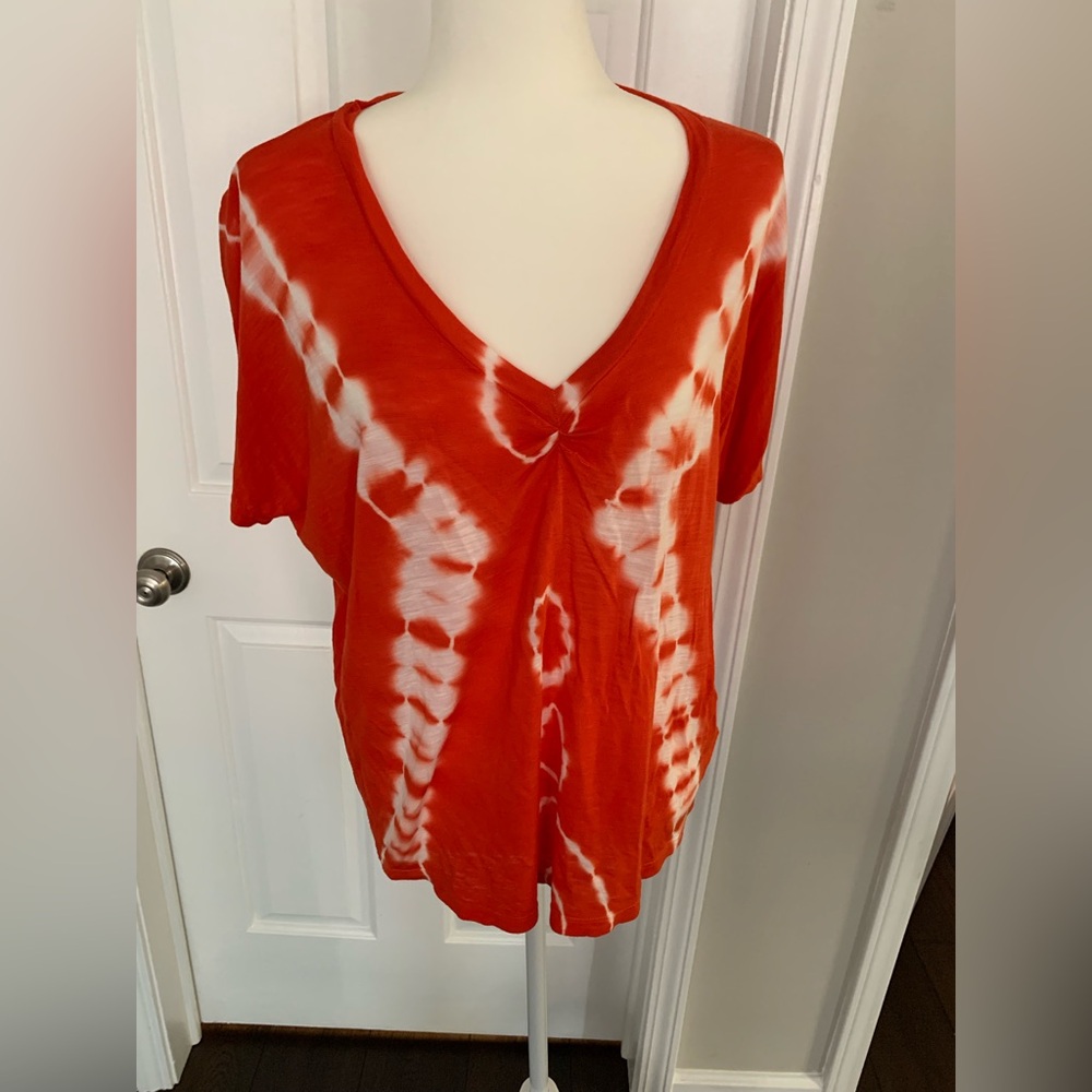 Young Fabulous & Broke Red Tie-Dye V-Neck Tee